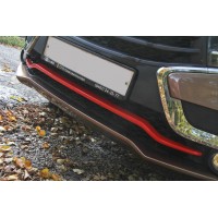 Накладка на передний бампер красная Lada XRAY