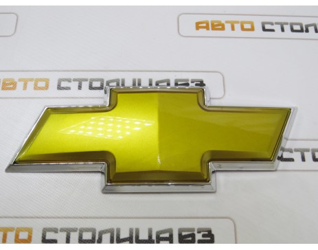 Эмблема решетки радиатора Chevrolet Niva нового образца с 2009г (аналог на скотче)